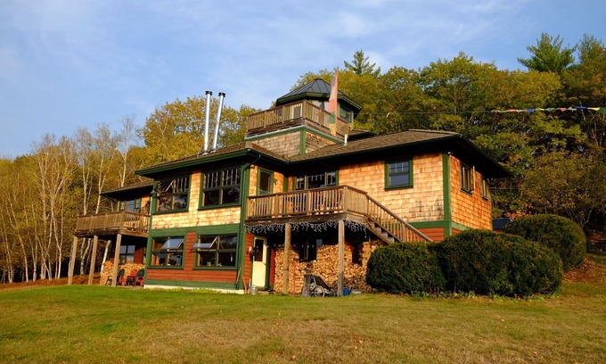 Plymouth Haus | New Hilltop Retreat mit spektakulärem Mt Ansichten