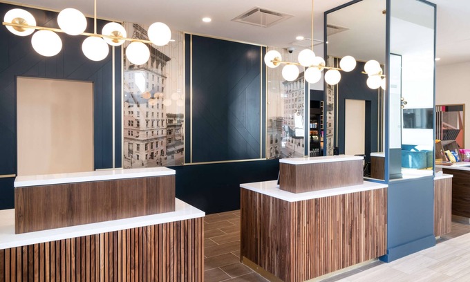 Flint Hotel | Hilton Garden Inn Flint Downtown