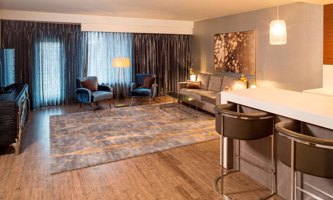 Downtown Hotel | Hilton Garden Inn Sioux Falls Downtown