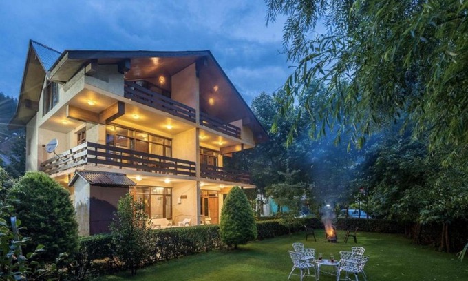 Manali Kabine | Himalayan Mansion Luxury Villa by the Mall Manali