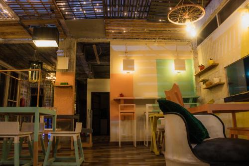 Dharamshala Haus | Himalayan Musaafir Guest House & Restaurant