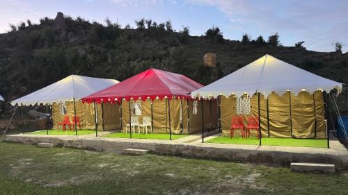 Mandi Sonstige | Himalyan Wild Trails Premium Swiss Camp Prashar Lake