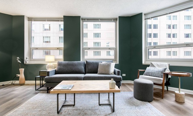 Rush and Division Wohnung | Hip River North 1BR w/ Gym, W/D, near Magnificent Mile, by Blueground