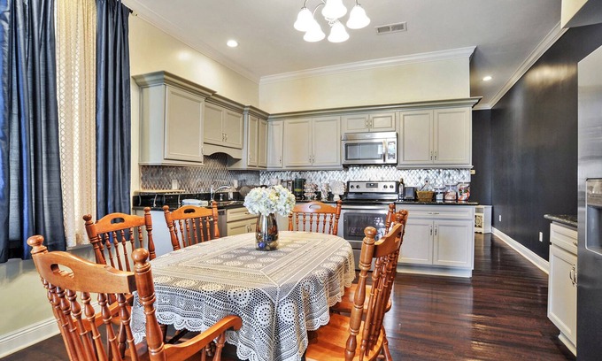 Saint Thomas Development Bed & Breakfast | Historic Garden District 2-Geschichte Home-Rent pro Gruppengröße-Transport zur Verfügung