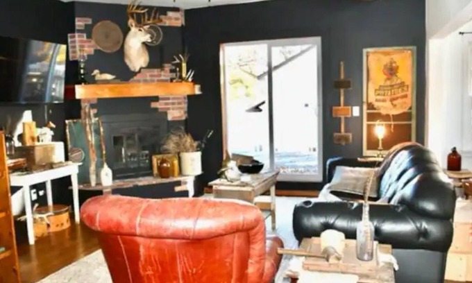 Bismarck Haus | Historic home in Cathederal district 2 min from downtown