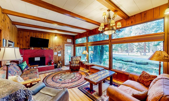 Joseph Haus | Historic home with mountain views & kids play area - great for reunions/retreats