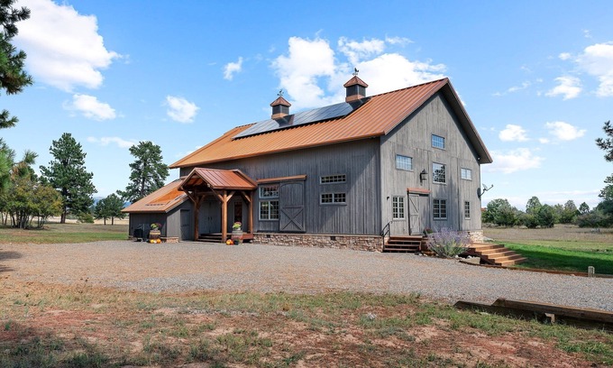 Durango Haus | Historisches Anwesen, Scheune aus den 1860er Jahren, einzigartig!