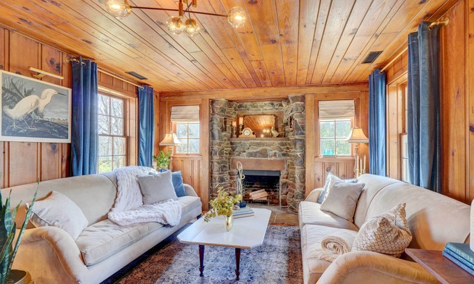 Crossville Kabine | Historic Tennessee Vacation Rental on Homestead