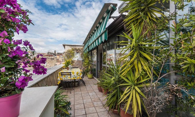 Naples City Centre Wohnung | Historical Naples with panoramic terrace
