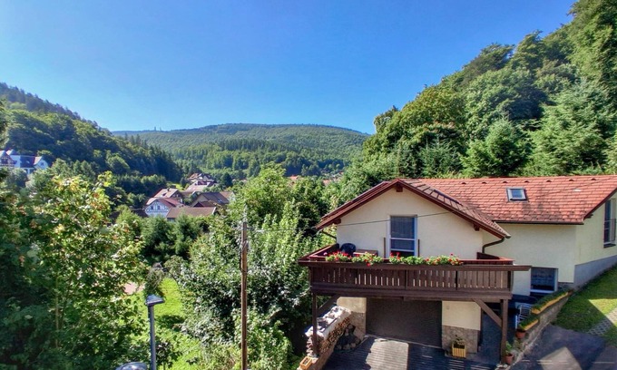 Winterstein Haus | Ferienhaus am Rennsteig mit Blick ins Grüne