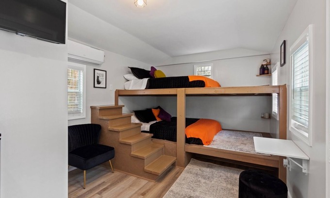 Auburn Kabine | Hocus pocus-Tiny House 9 miles from AUBURN AL & Jordan Hare Stadium