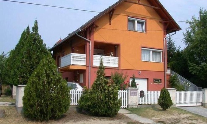 Fonyod Wohnung | Ferienwohnung Fonyód für 1 - 12 Personen mit 6 Schlafzimmern - Ferienwohnung