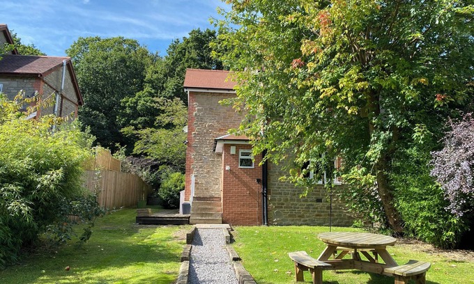 Coleford Hütte | Holiday cottage at the heart of Forest of Dean, next to Cycle Centre.
