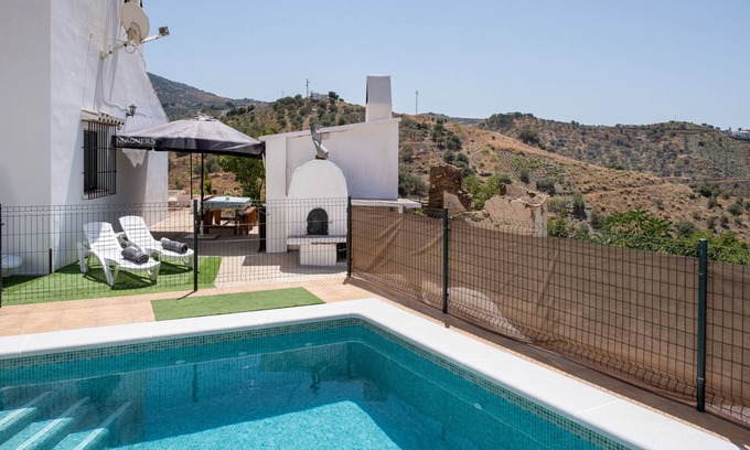 Canillas de Aceituno Haus | Ferienhaus Casita T mit Bergblick, Pool und WLAN