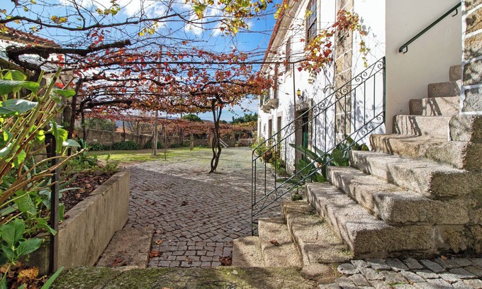 Soajo Haus | Ferienhaus 'Casa Do Adro Do Soajo' mit Bergblick, Wi-Fi und Klimaanlage