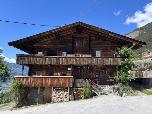 Gattererberg Haus | Holiday Home Hochzillertalblick by Interhome