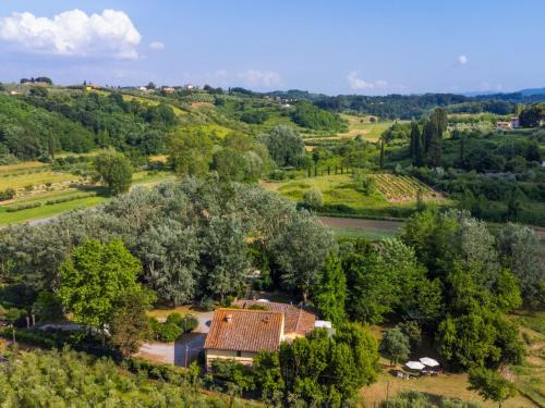 Lari Haus | Holiday Home Il Podere by Interhome