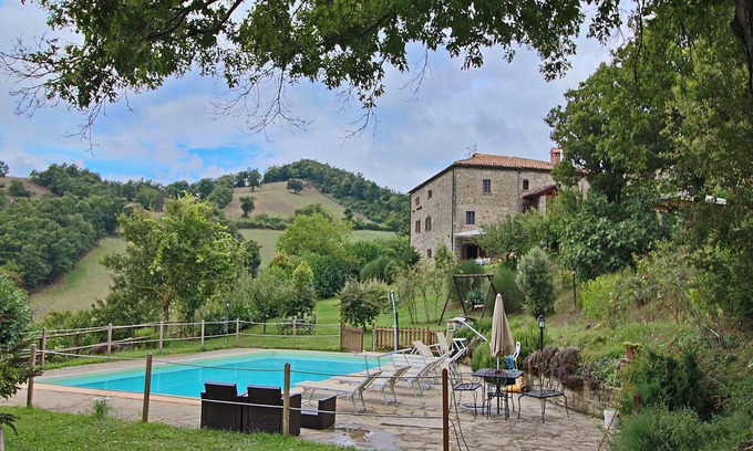Apecchio Haus | Ferienhaus in Apecchio mit Pool und Terrasse