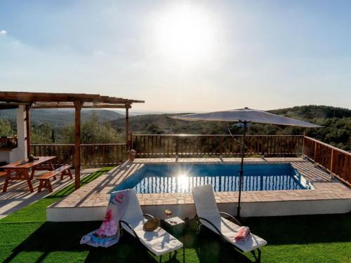 Cabra Haus | Holiday Home La Pedriza by Interhome
