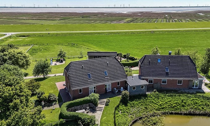 Nordstrand Haus | Ferienhaus 'Süderhafen' mit Meerblick, privater Terrasse und Wi-Fi