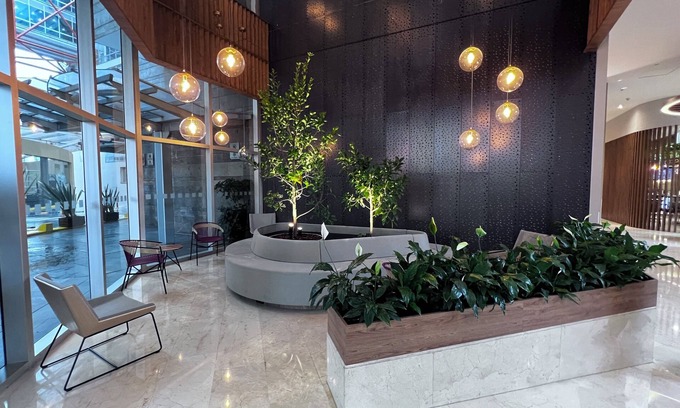 Calle 26 Hotel | Holiday Inn Bogota Airport by IHG