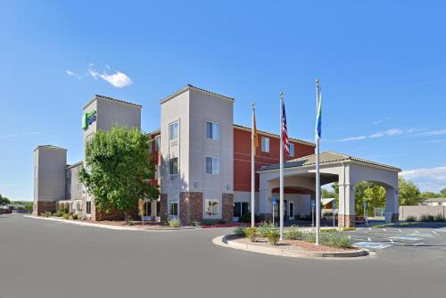 Bernalillo Hotel | Holiday Inn Express Albuquerque N - Bernalillo by IHG