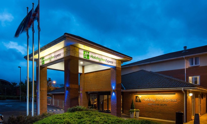 Quedgeley Hotel | Holiday Inn Express Gloucester - South by IHG