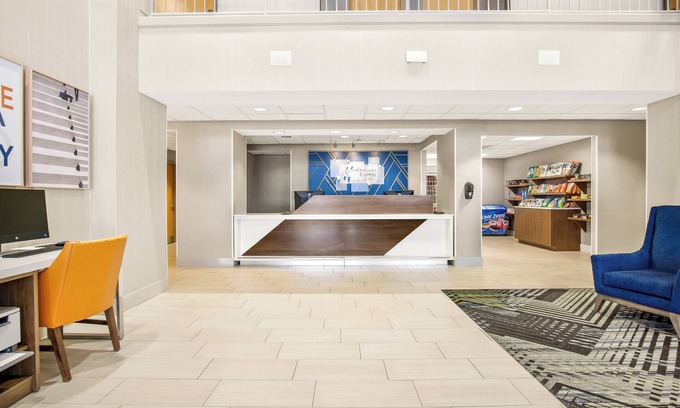 North Ocean City Hotel | Holiday Inn Express Hotel & Suites Ocean City by IHG