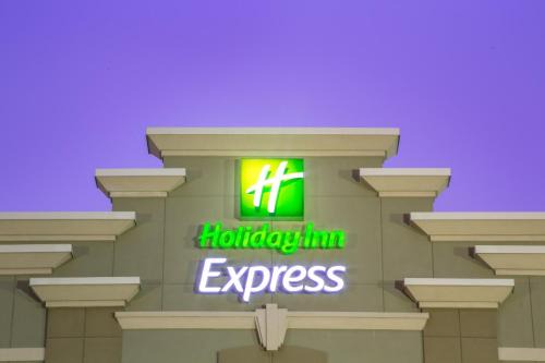 Layton Hotel | Holiday Inn Express Layton - I-15 by IHG