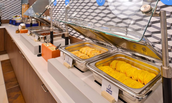 Three Rivers Hotel | Holiday Inn Express & Suites Three Rivers by IHG