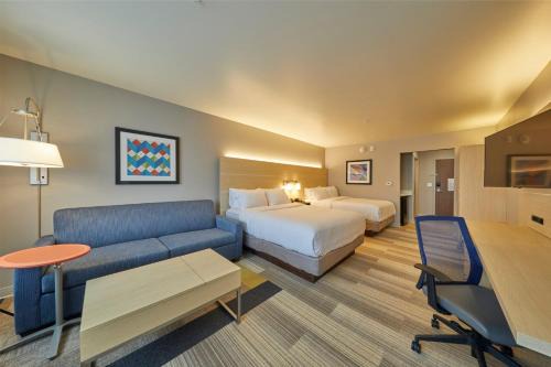 Hermiston Hotel | Holiday Inn Express & Suites - Hermiston Downtown by IHG