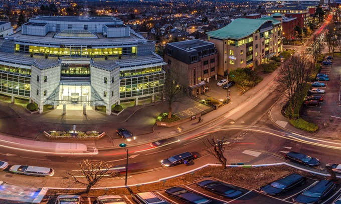 Watford Hotel | Holiday Inn London - Watford Junction by IHG