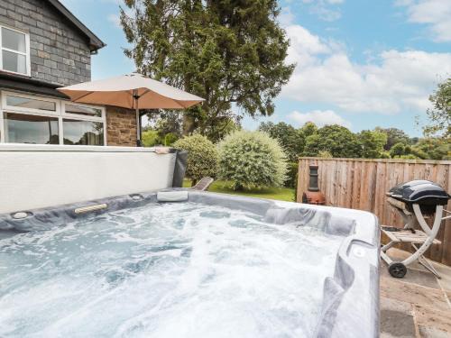 Howey Haus | Holly Farm Cottage