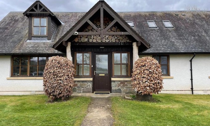 Blairgowrie Haus | Holly Tree Lodge with Sauna near Glenshee