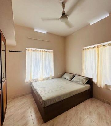 Guruvayur Haus | Home at Guruvayur 2 AC Room,1 single bed,Kitchen