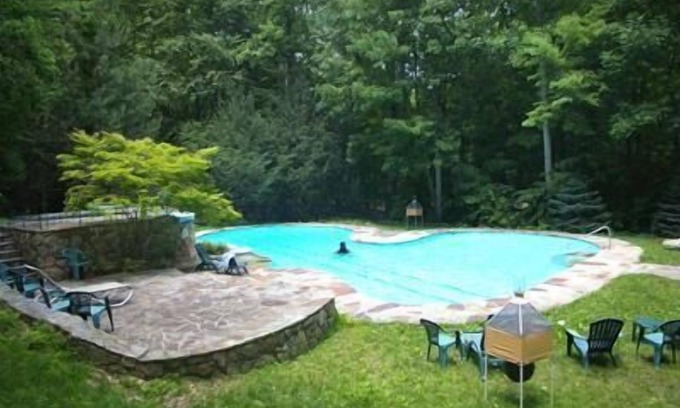 Berkeley Springs Hütte | Home at Last