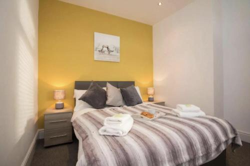 Walkden Haus | Home in Eccles Salford Price Reduction on long term bookings