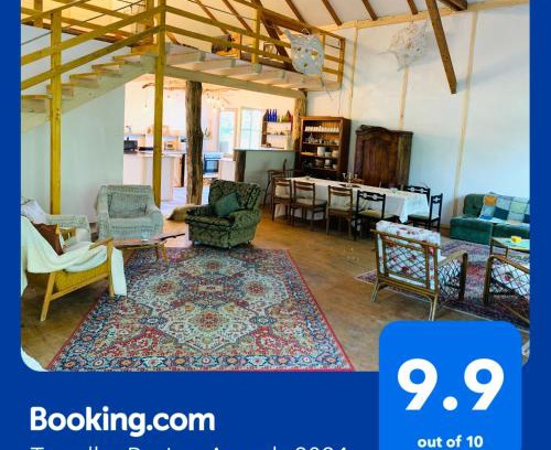 Veroce Wohnung | Home of arts and creation, Erdei alkoto studio