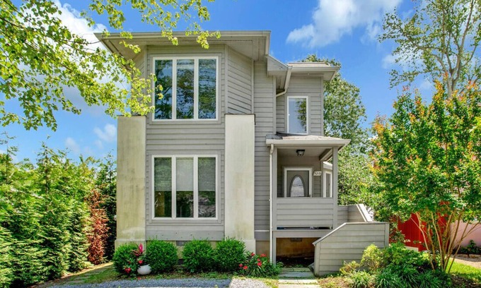 Shady Side Haus | Home w/ Beach Access Boat Slip Basketball Court