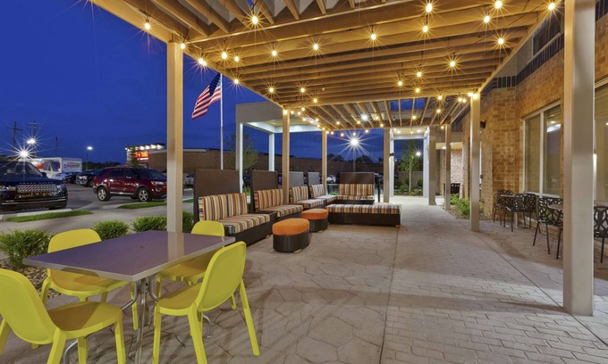 West Bloomfield Hotel | Home2 Suites By Hilton West Bloomfield Detroit