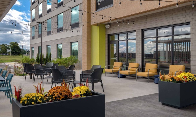 Sheboygan Hotel | Home2 Suites By Hilton Sheboygan