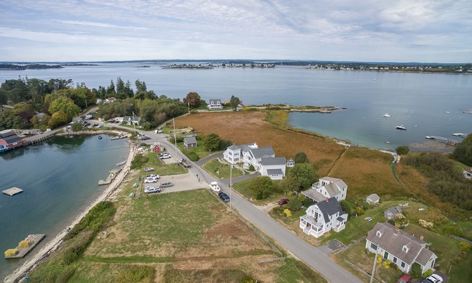 Mid-Coast and Islands Haus | Homeport - Modern oceanfront cottage overlooking quintessential Mackerel Cove