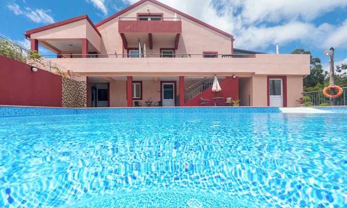 Prazeres Wohnung | Homerez - Apartment in Prazeres