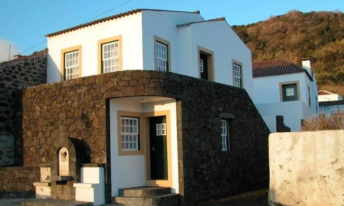 Lajes do Pico Wohnung | Homerez - Wohnung für 2 Pers. mit Meerblick und Terrasse in Lajes Do Pico