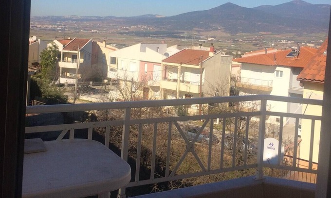 Thermi Wohnung | Homerez - Wohnung für 6 Pers. mit Garten, Terrasse und Balkon in Thermi