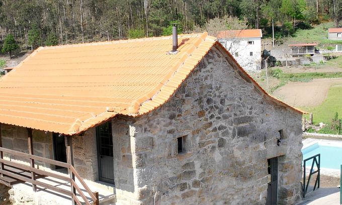 Meada Haus | Homerez - House in Águeda, shared pool