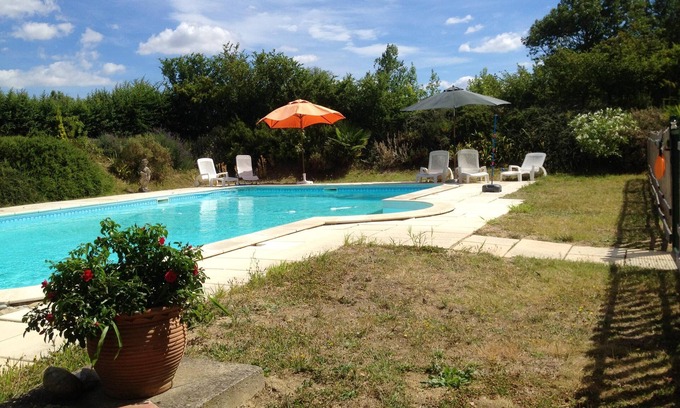 Cailhau Sonstige | Homerez - Mansion for 10 ppl. with swimming-pool, garden and terrace at Cailhau