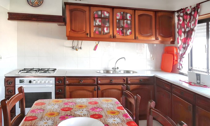 Peniche de Cima Wohnung | Homerez - Geräumige Wohnung in Peniche, Balkon