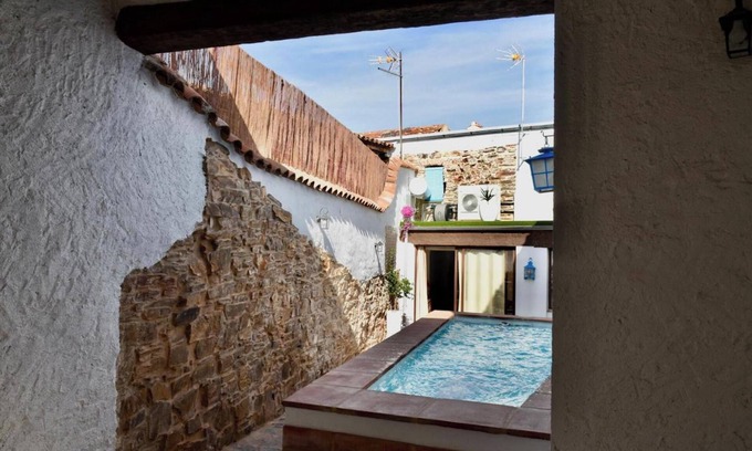 Santa Elena Villa | Homerez - Villa in Santa Elena