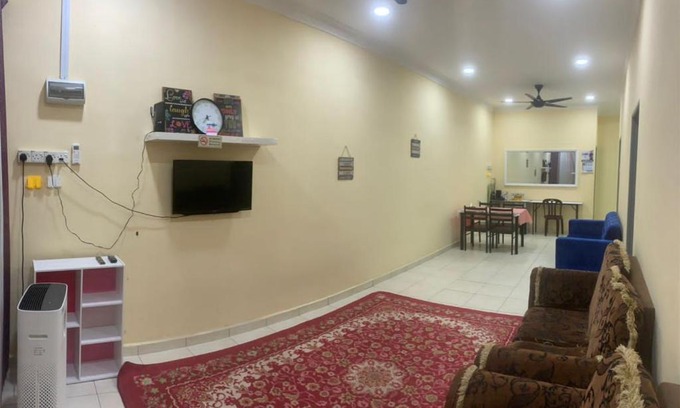 Kuala Kangsar Haus | Homestay Cikgu Mokhsin (Muslim)